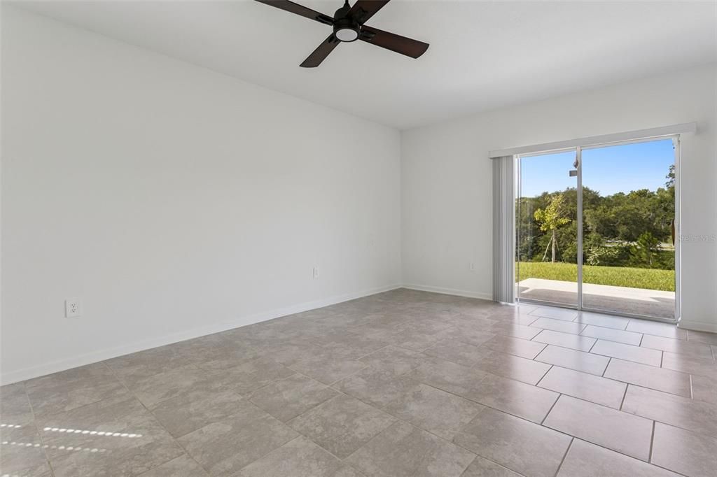 En Venta: $298,500 (3 camas, 2 baños, 1432 Pies cuadrados)