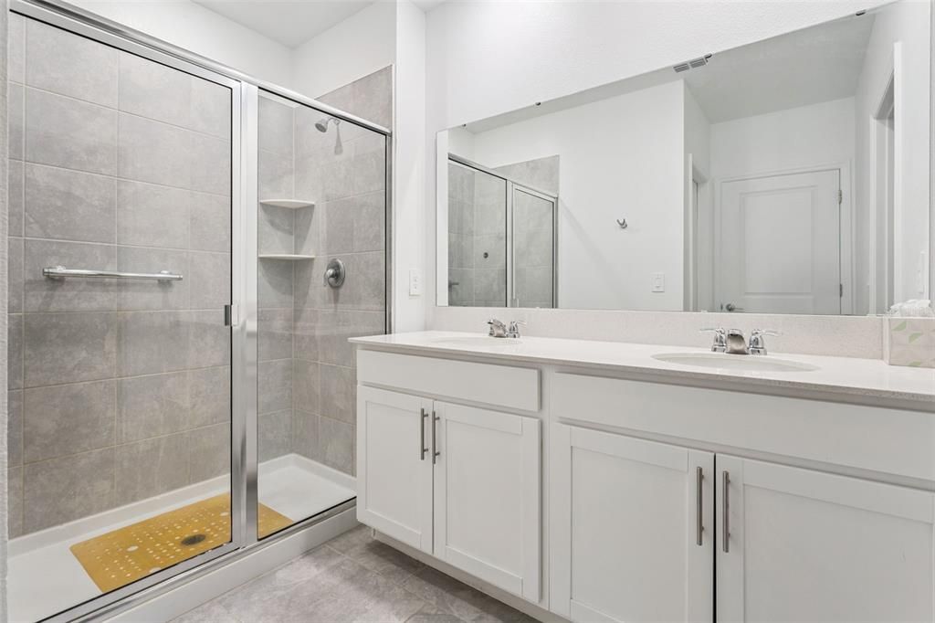 En Venta: $298,500 (3 camas, 2 baños, 1432 Pies cuadrados)