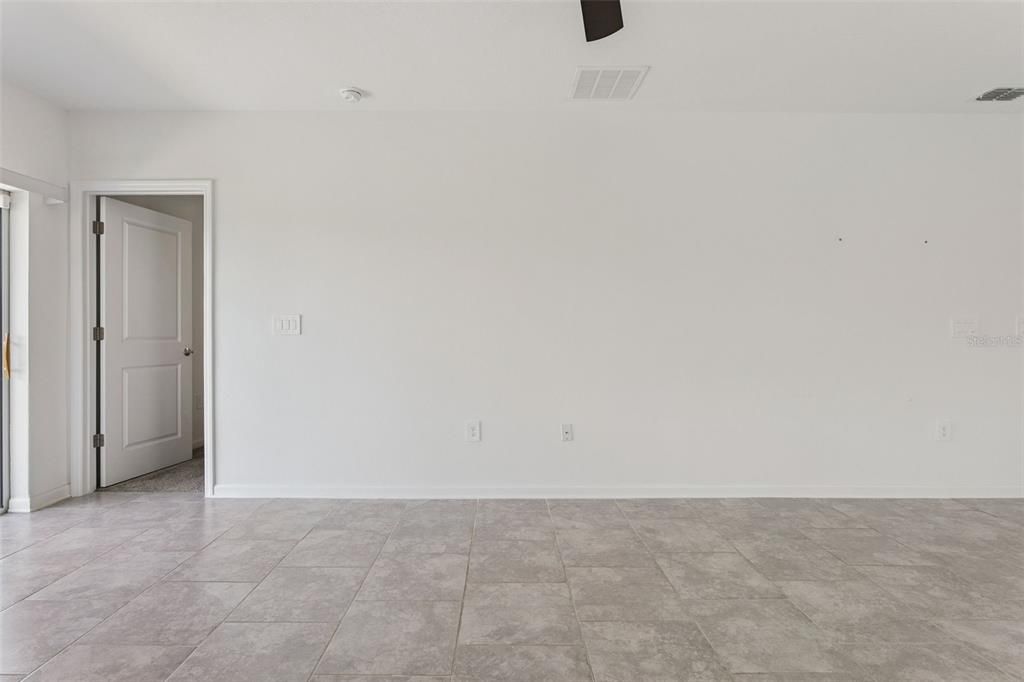 En Venta: $298,500 (3 camas, 2 baños, 1432 Pies cuadrados)
