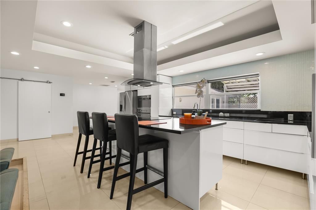 Activo con contrato: $430,000 (3 camas, 3 baños, 2021 Pies cuadrados)
