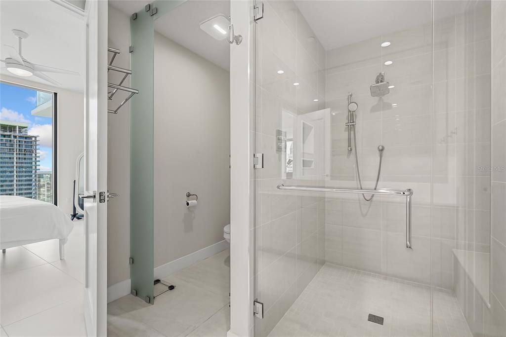 For Rent: $12,900 (2 beds, 2 baths, 1663 Square Feet)