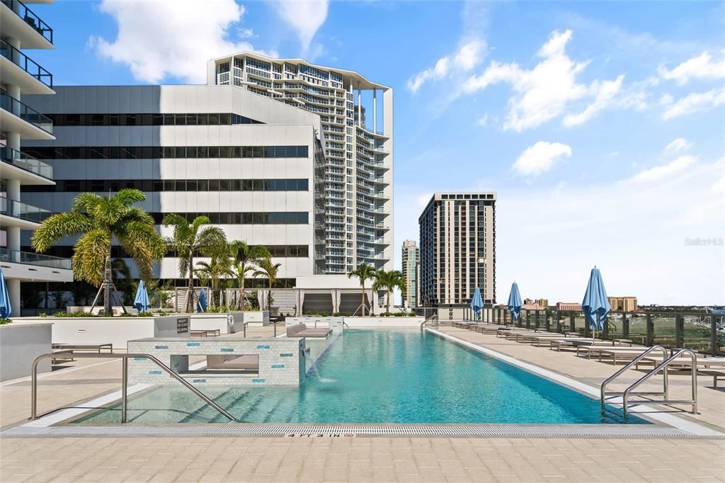 For Rent: $12,900 (2 beds, 2 baths, 1663 Square Feet)