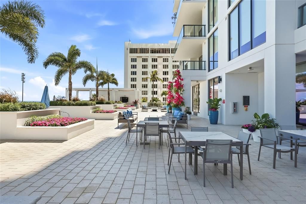 For Rent: $12,900 (2 beds, 2 baths, 1663 Square Feet)