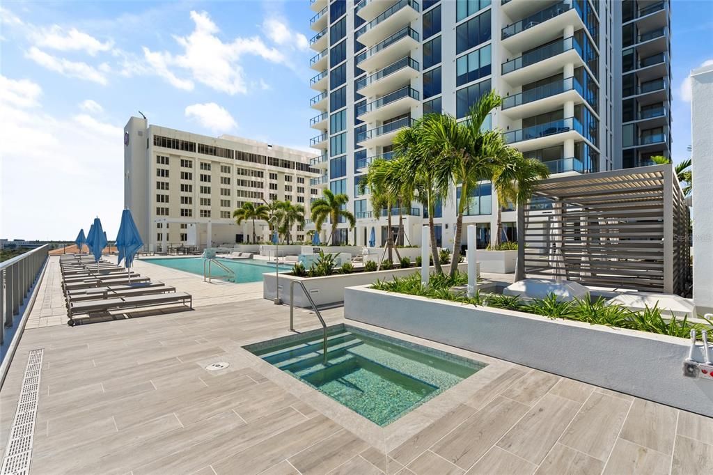 For Rent: $12,900 (2 beds, 2 baths, 1663 Square Feet)