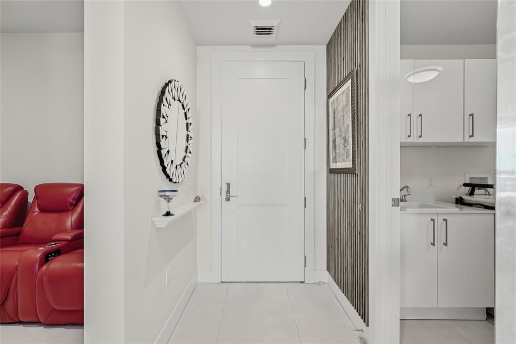 For Rent: $12,900 (2 beds, 2 baths, 1663 Square Feet)