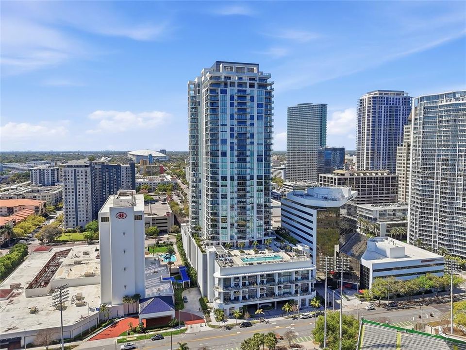For Rent: $12,900 (2 beds, 2 baths, 1663 Square Feet)