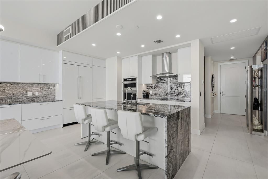 For Rent: $12,900 (2 beds, 2 baths, 1663 Square Feet)