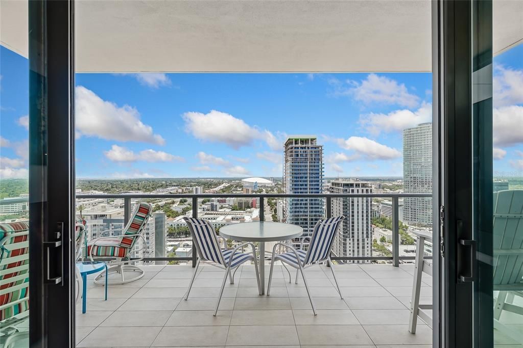 For Rent: $12,900 (2 beds, 2 baths, 1663 Square Feet)