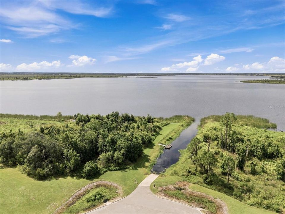 На продажу: $299,900 (1 спален, 1 ванн, 528 Квадратных фут)