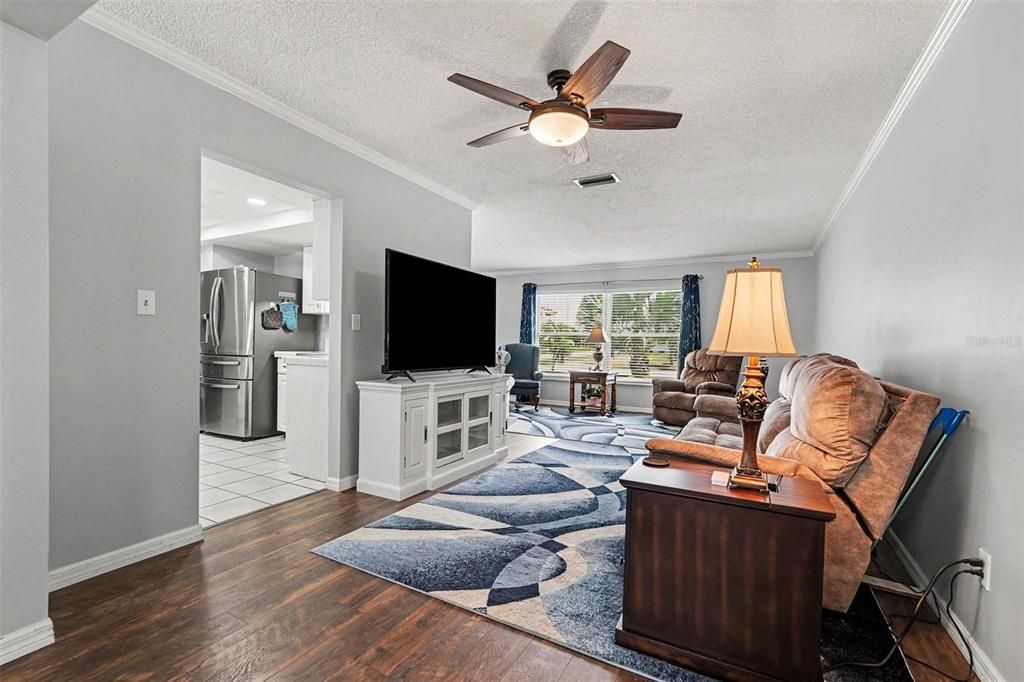For Sale: $335,000 (3 beds, 2 baths, 2304 Square Feet)