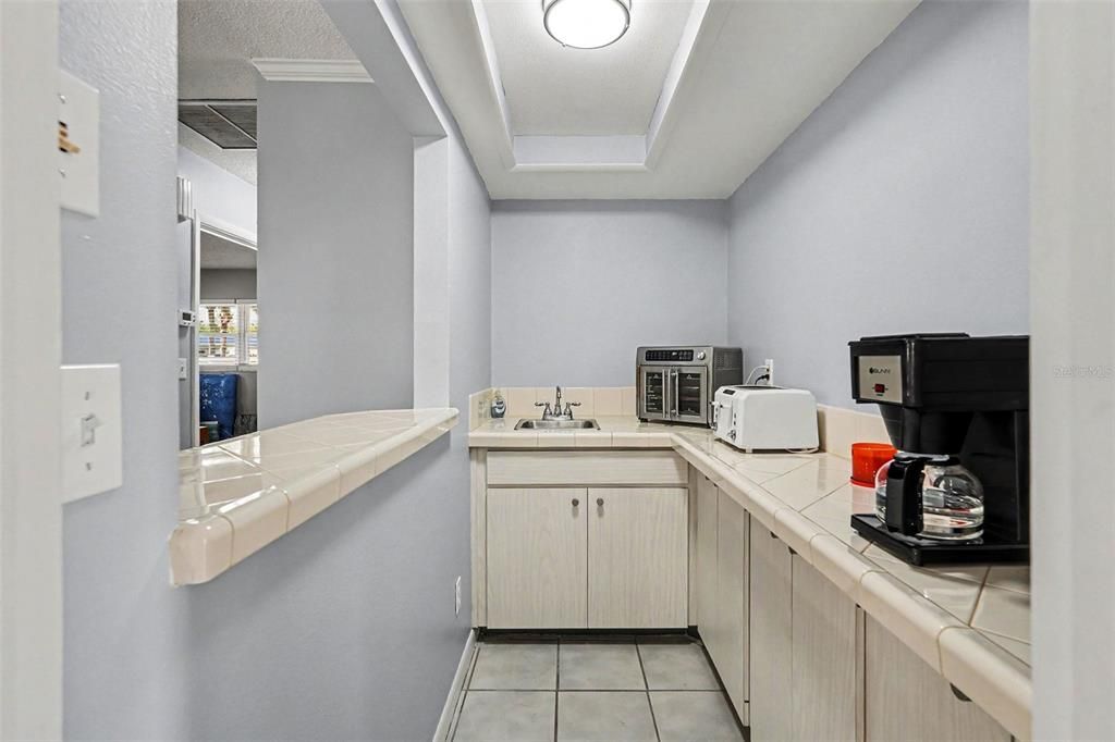For Sale: $335,000 (3 beds, 2 baths, 2304 Square Feet)