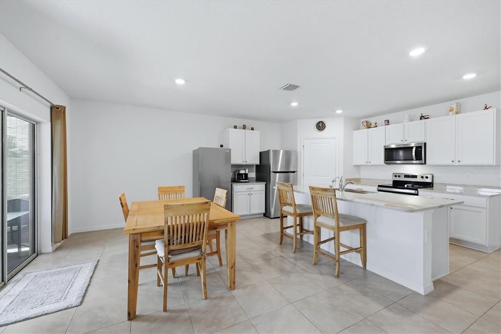 For Sale: $449,000 (4 beds, 2 baths, 1828 Square Feet)