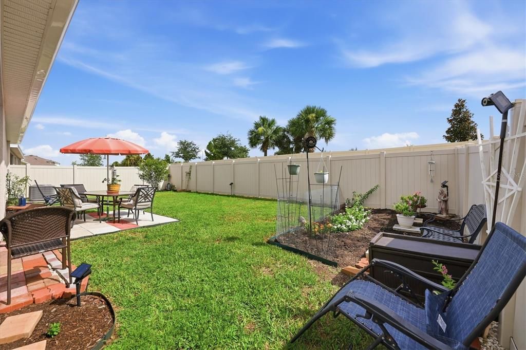 For Sale: $449,000 (4 beds, 2 baths, 1828 Square Feet)