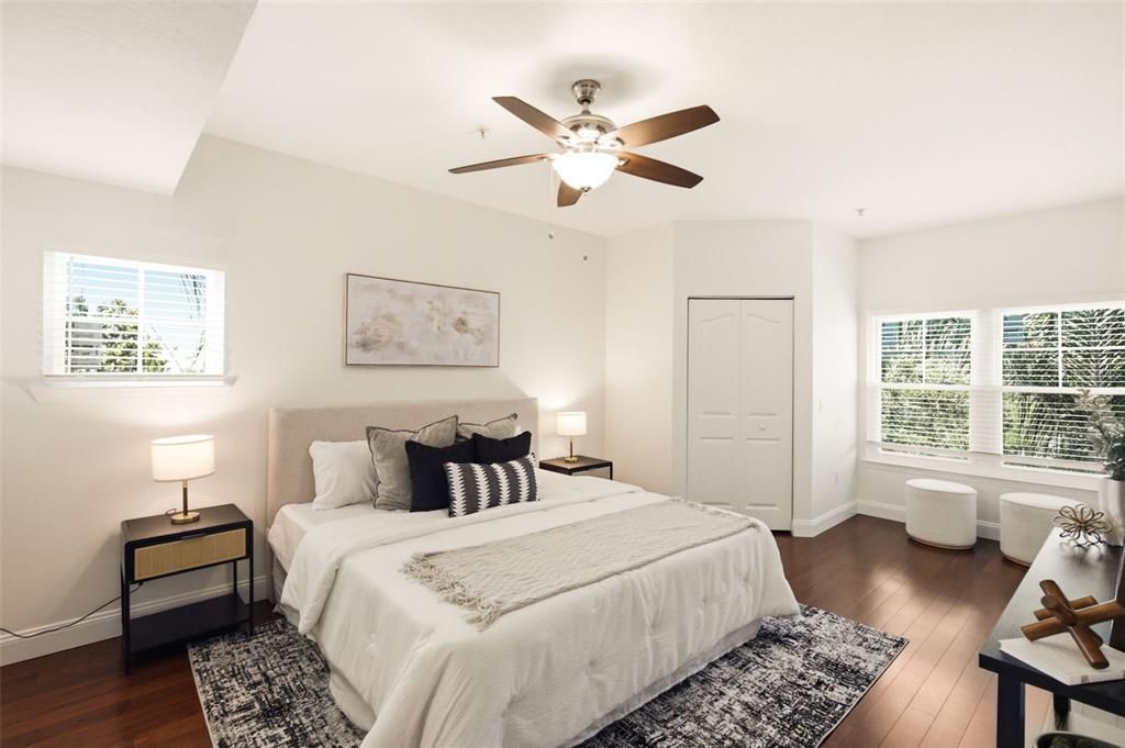 En Venta: $294,900 (2 camas, 2 baños, 1242 Pies cuadrados)