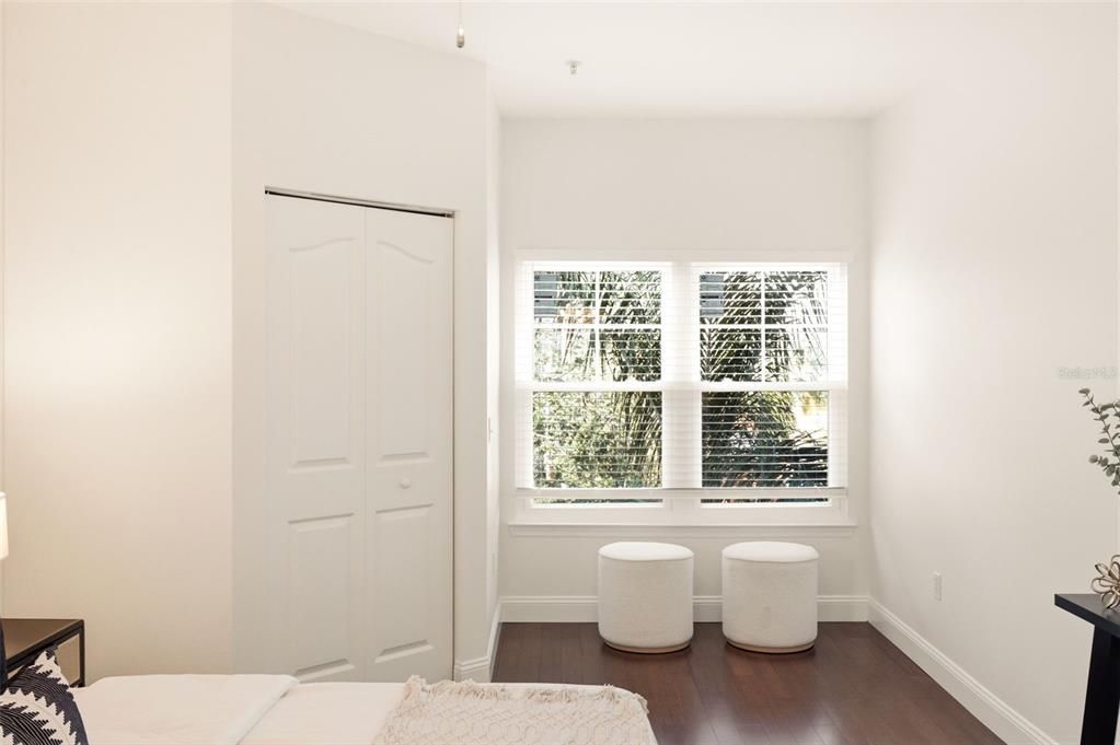 En Venta: $294,900 (2 camas, 2 baños, 1242 Pies cuadrados)