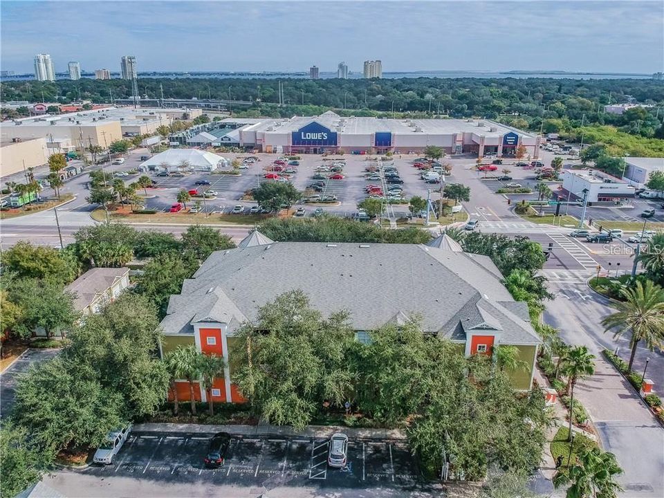 En Venta: $294,900 (2 camas, 2 baños, 1242 Pies cuadrados)