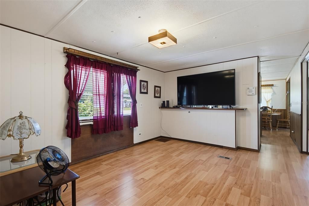 En Venta: $350,000 (3 camas, 2 baños, 1288 Pies cuadrados)