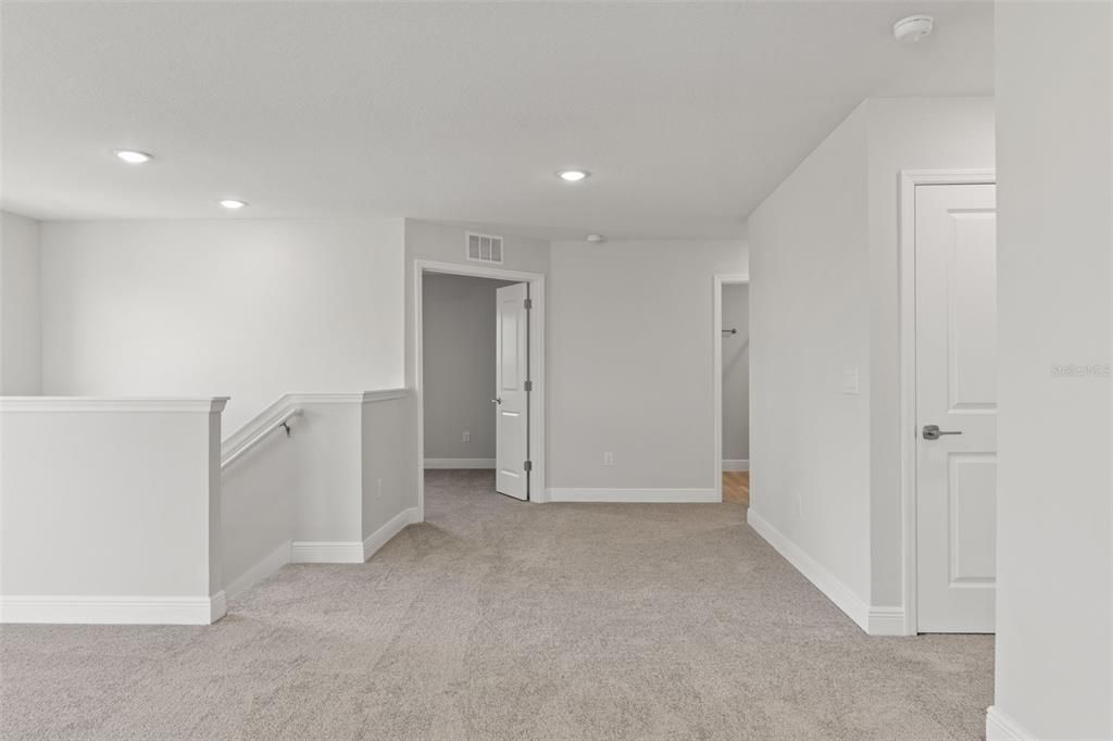 В аренду: $4,500 (5 спален, 4 ванн, 3364 Квадратных фут)