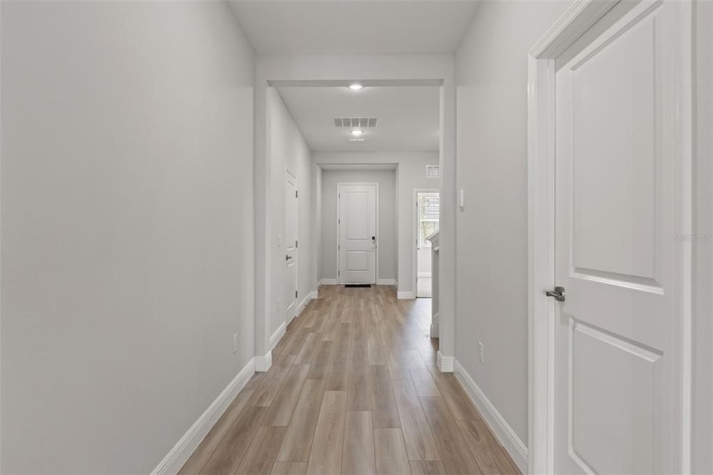В аренду: $4,500 (5 спален, 4 ванн, 3364 Квадратных фут)