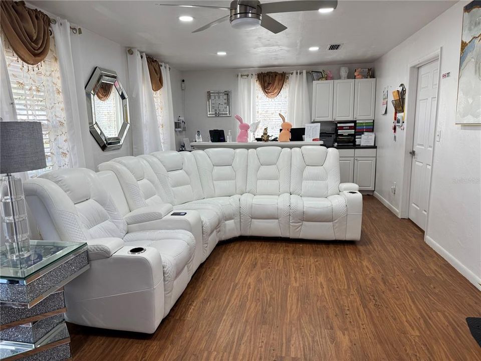 En Venta: $350,000 (0 camas, 0 baños, 2339 Pies cuadrados)