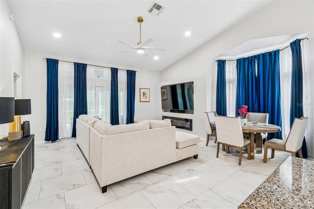 For Sale: $320,000 (2 beds, 2 baths, 1520 Square Feet)
