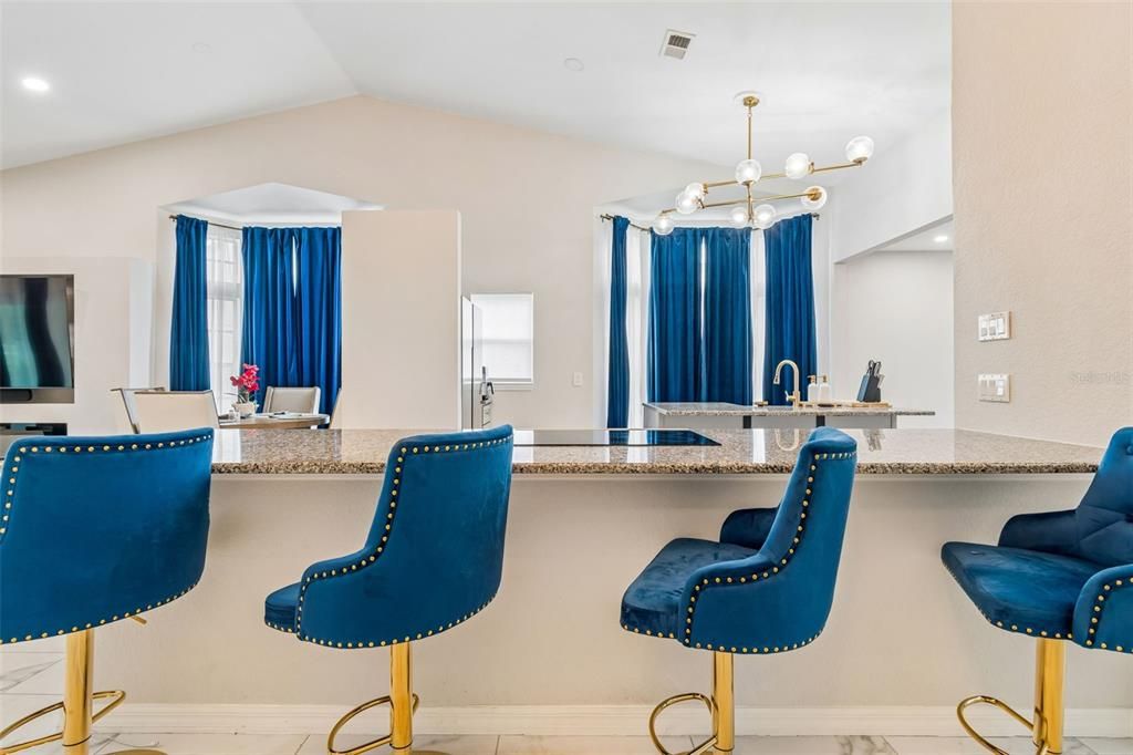 For Sale: $320,000 (2 beds, 2 baths, 1520 Square Feet)
