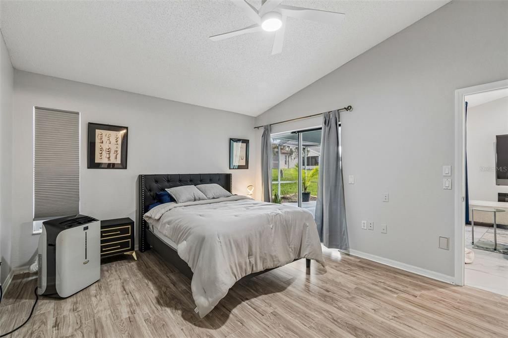For Sale: $320,000 (2 beds, 2 baths, 1520 Square Feet)