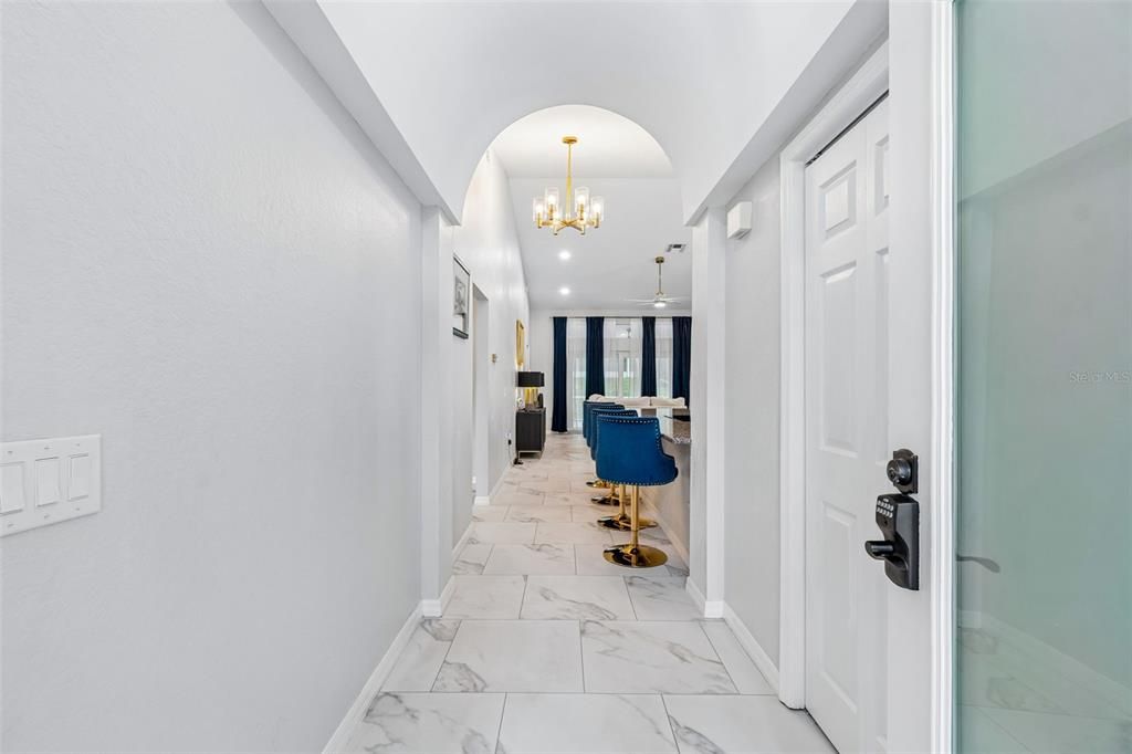 For Sale: $320,000 (2 beds, 2 baths, 1520 Square Feet)