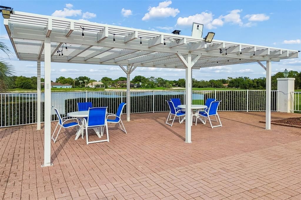 For Sale: $320,000 (2 beds, 2 baths, 1520 Square Feet)