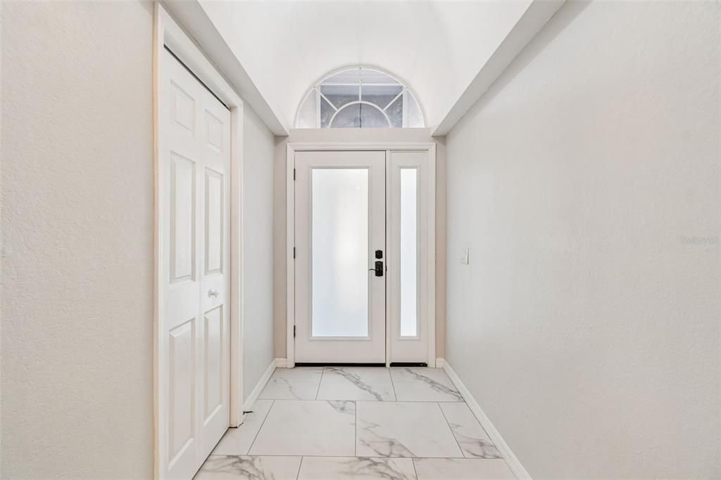 For Sale: $320,000 (2 beds, 2 baths, 1520 Square Feet)