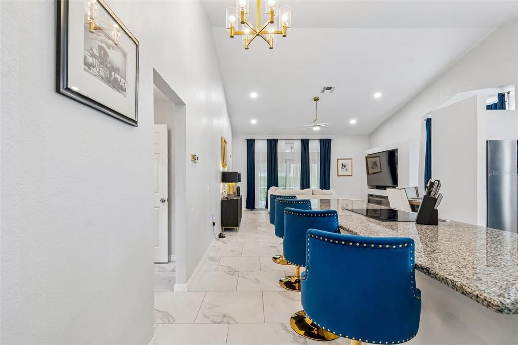 For Sale: $320,000 (2 beds, 2 baths, 1520 Square Feet)