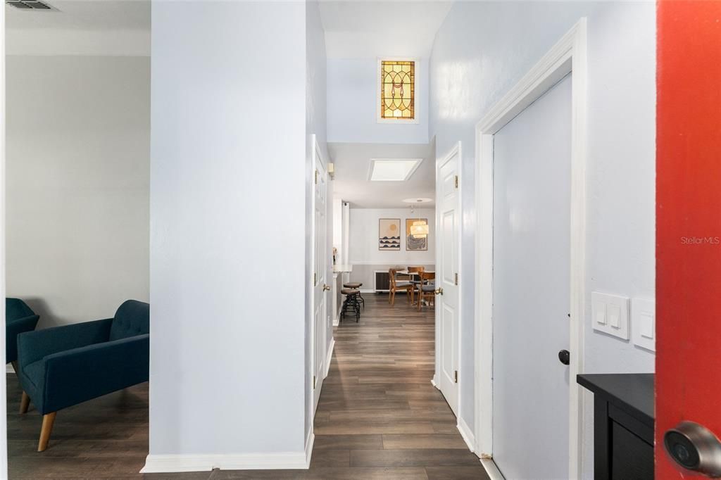 En Venta: $445,000 (4 camas, 2 baños, 2122 Pies cuadrados)