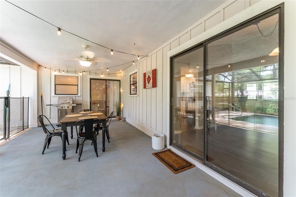 En Venta: $445,000 (4 camas, 2 baños, 2122 Pies cuadrados)