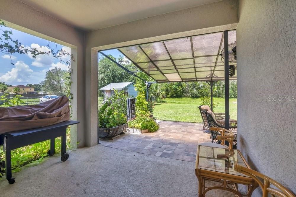 На продажу: $390,000 (4 спален, 2 ванн, 1925 Квадратных фут)