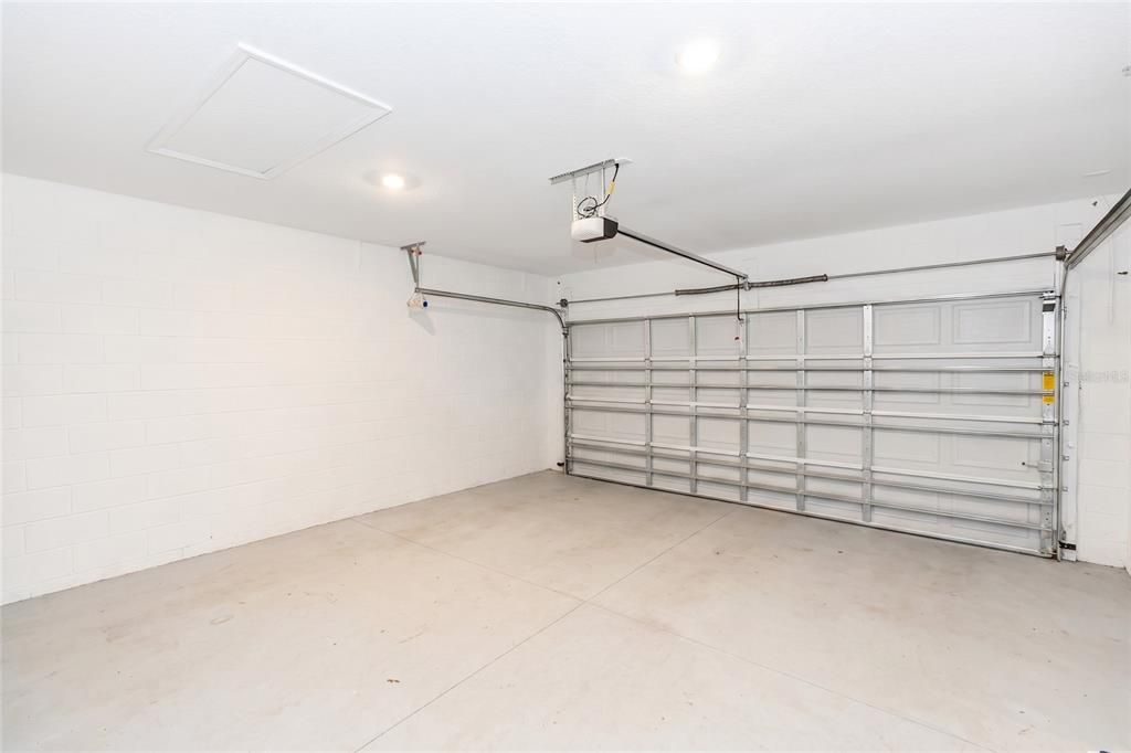 На продажу: $319,900 (3 спален, 2 ванн, 1330 Квадратных фут)
