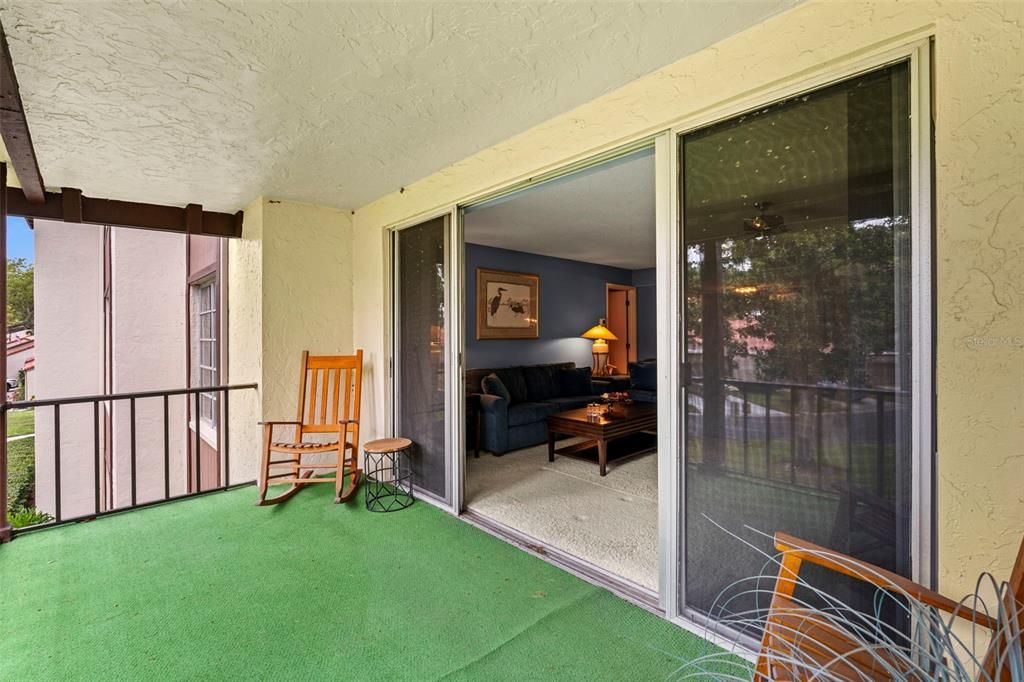 En Venta: $230,000 (2 camas, 2 baños, 1380 Pies cuadrados)