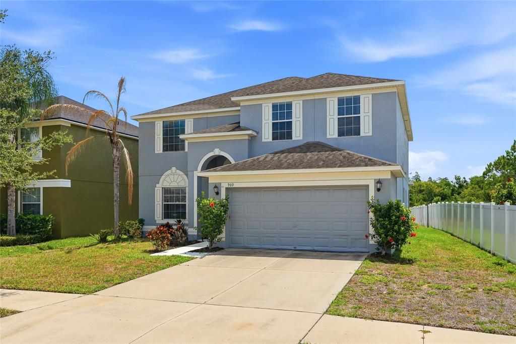 En Venta: $409,000 (6 camas, 3 baños, 3023 Pies cuadrados)