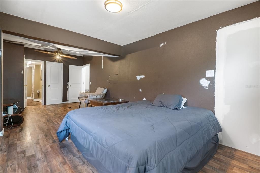 En Venta: $299,500 (3 camas, 2 baños, 1550 Pies cuadrados)