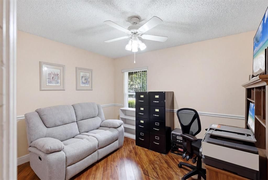 Activo con contrato: $360,000 (3 camas, 2 baños, 1472 Pies cuadrados)