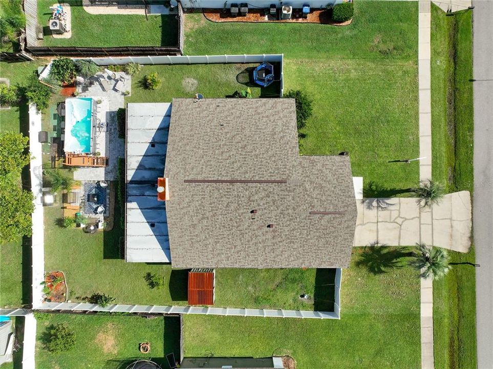 Activo con contrato: $395,000 (3 camas, 2 baños, 1463 Pies cuadrados)