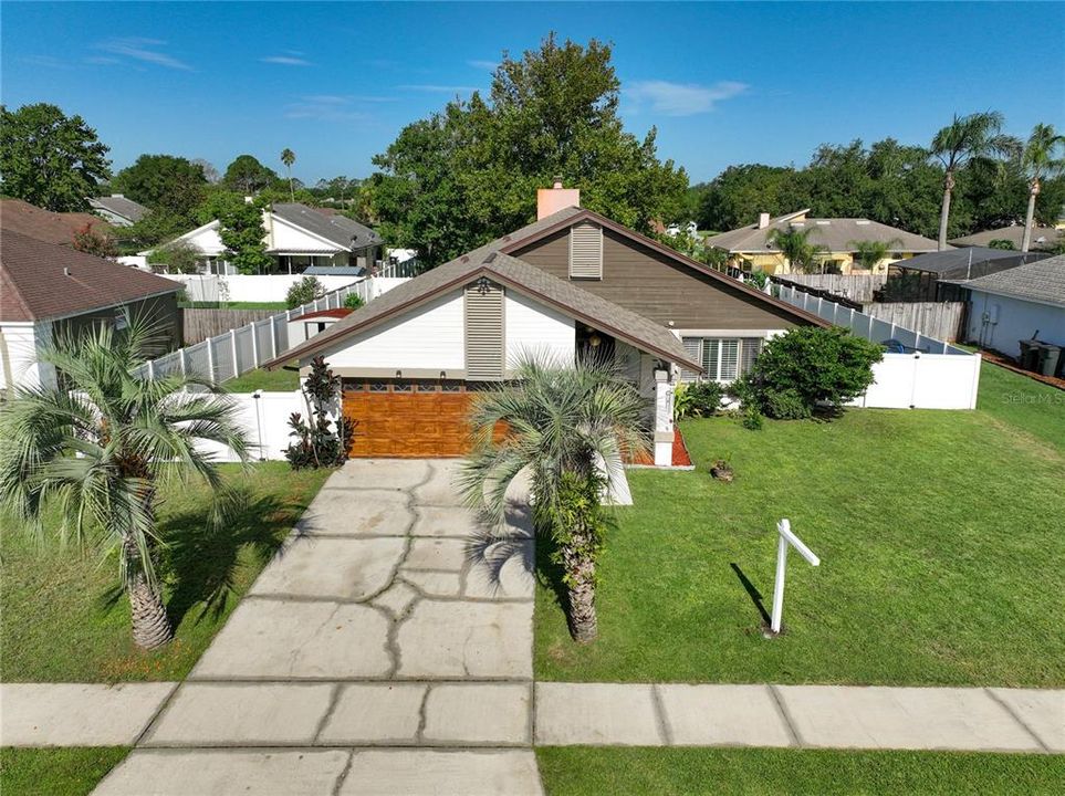 Activo con contrato: $395,000 (3 camas, 2 baños, 1463 Pies cuadrados)