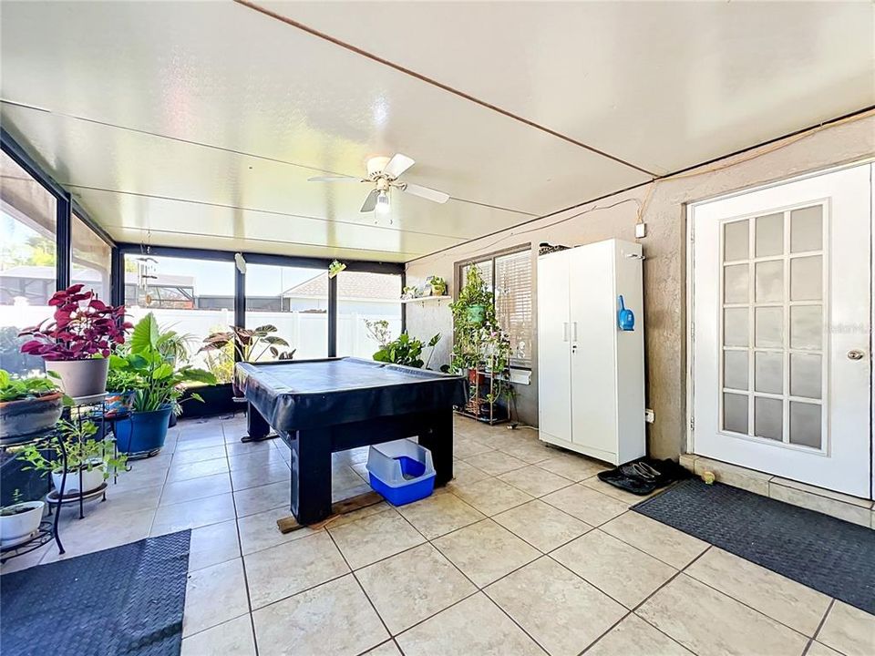 Activo con contrato: $395,000 (3 camas, 2 baños, 1463 Pies cuadrados)