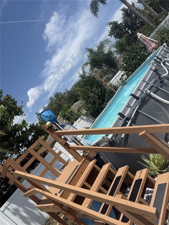 Activo con contrato: $395,000 (3 camas, 2 baños, 1463 Pies cuadrados)