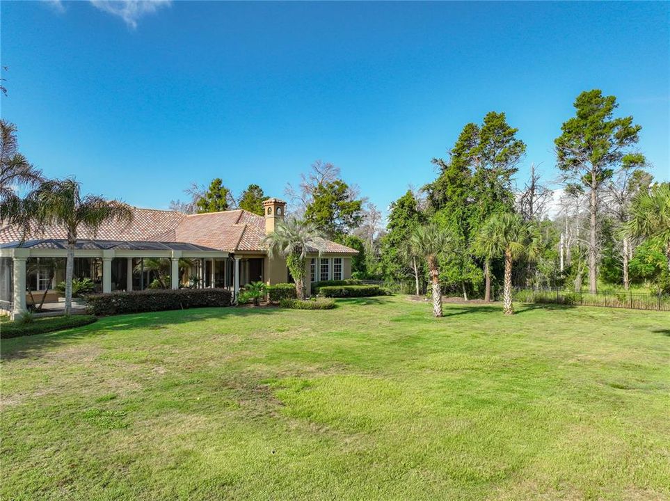 En Venta: $2,425,000 (5 camas, 4 baños, 5660 Pies cuadrados)