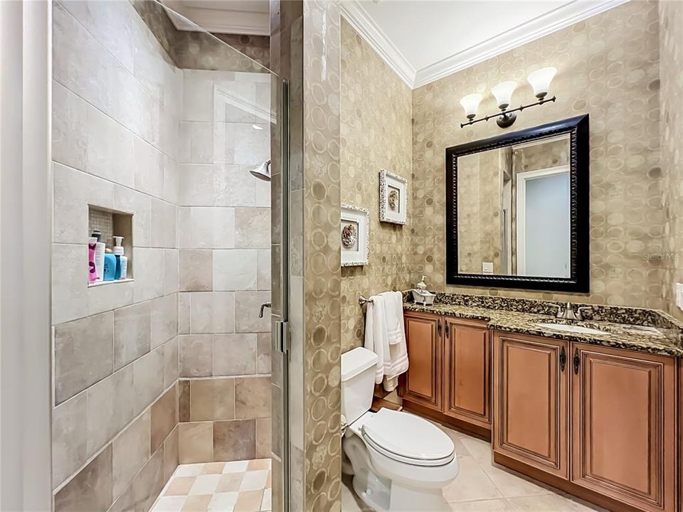 En Venta: $2,425,000 (5 camas, 4 baños, 5660 Pies cuadrados)