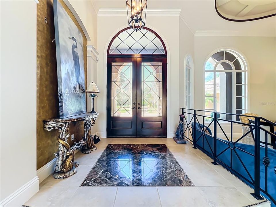 En Venta: $2,425,000 (5 camas, 4 baños, 5660 Pies cuadrados)