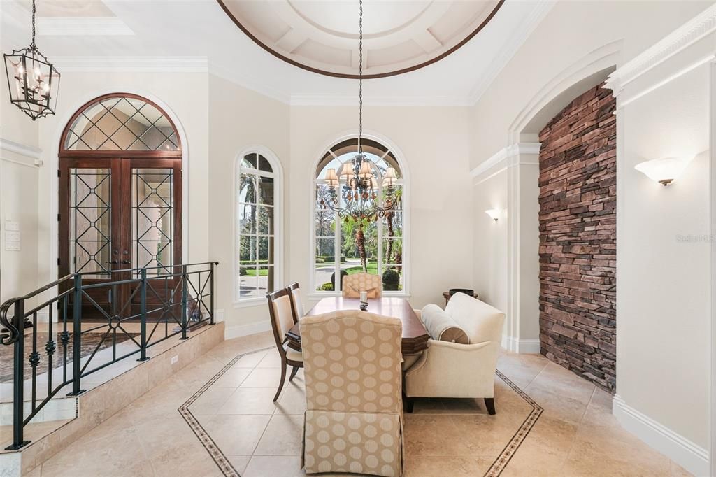 En Venta: $2,425,000 (5 camas, 4 baños, 5660 Pies cuadrados)
