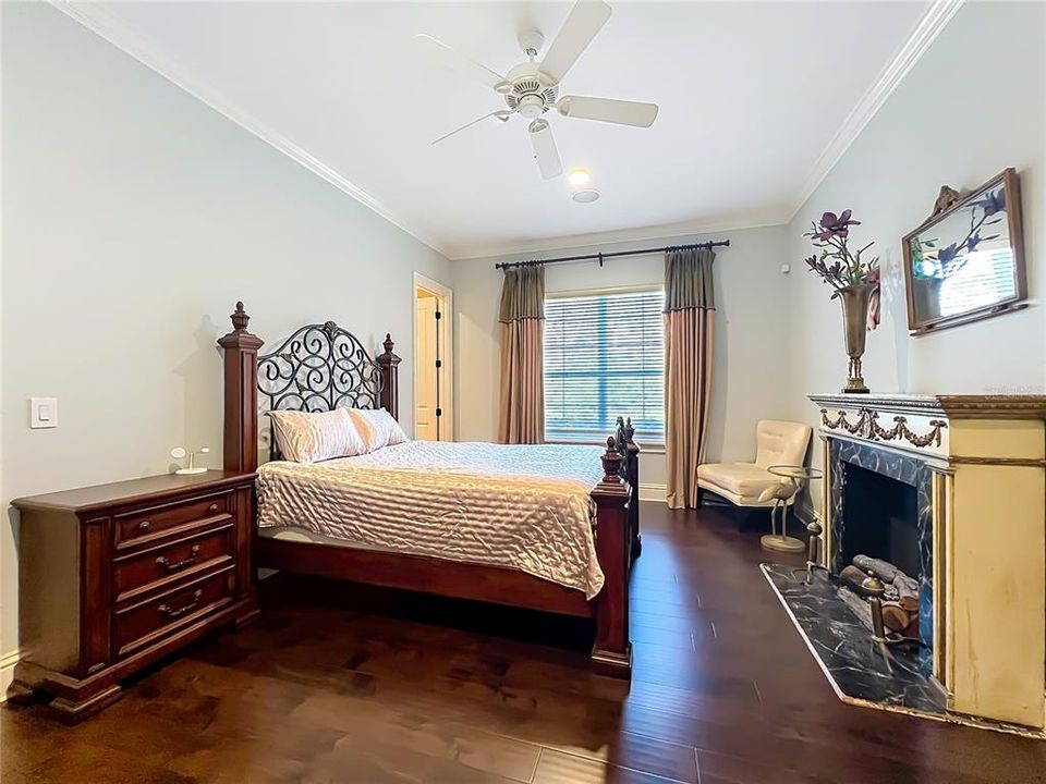 En Venta: $2,425,000 (5 camas, 4 baños, 5660 Pies cuadrados)