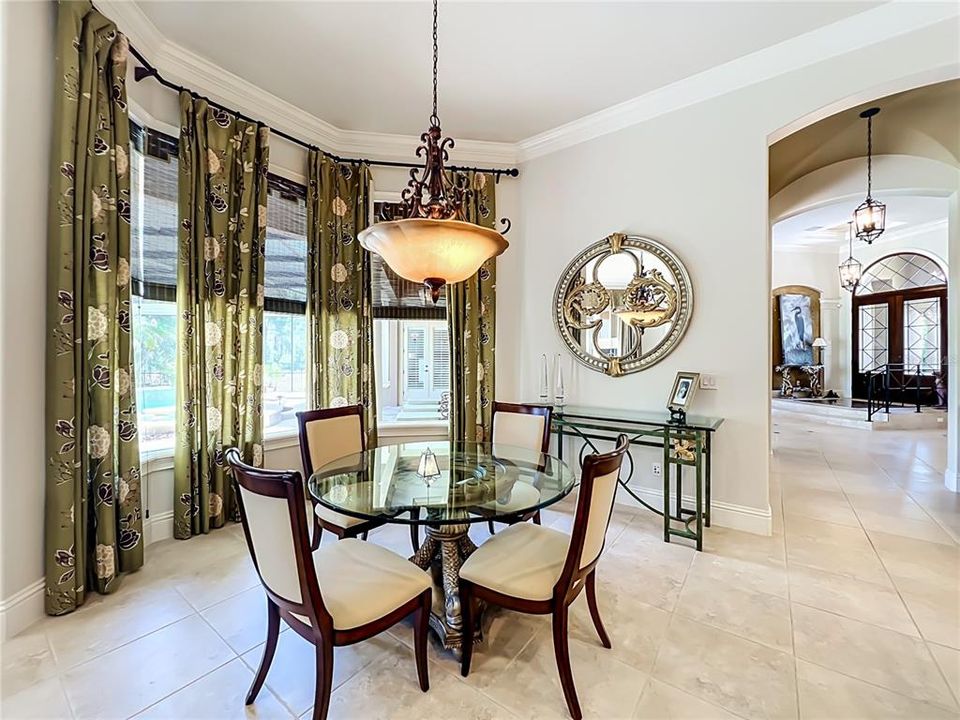 En Venta: $2,425,000 (5 camas, 4 baños, 5660 Pies cuadrados)