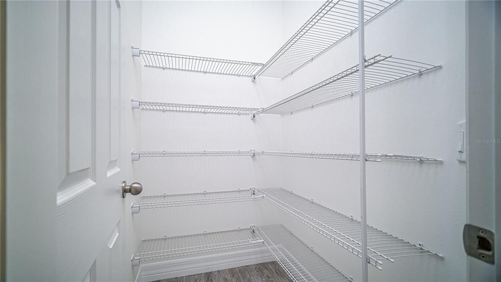 For Rent: $3,900 (4 beds, 2 baths, 2170 Square Feet)